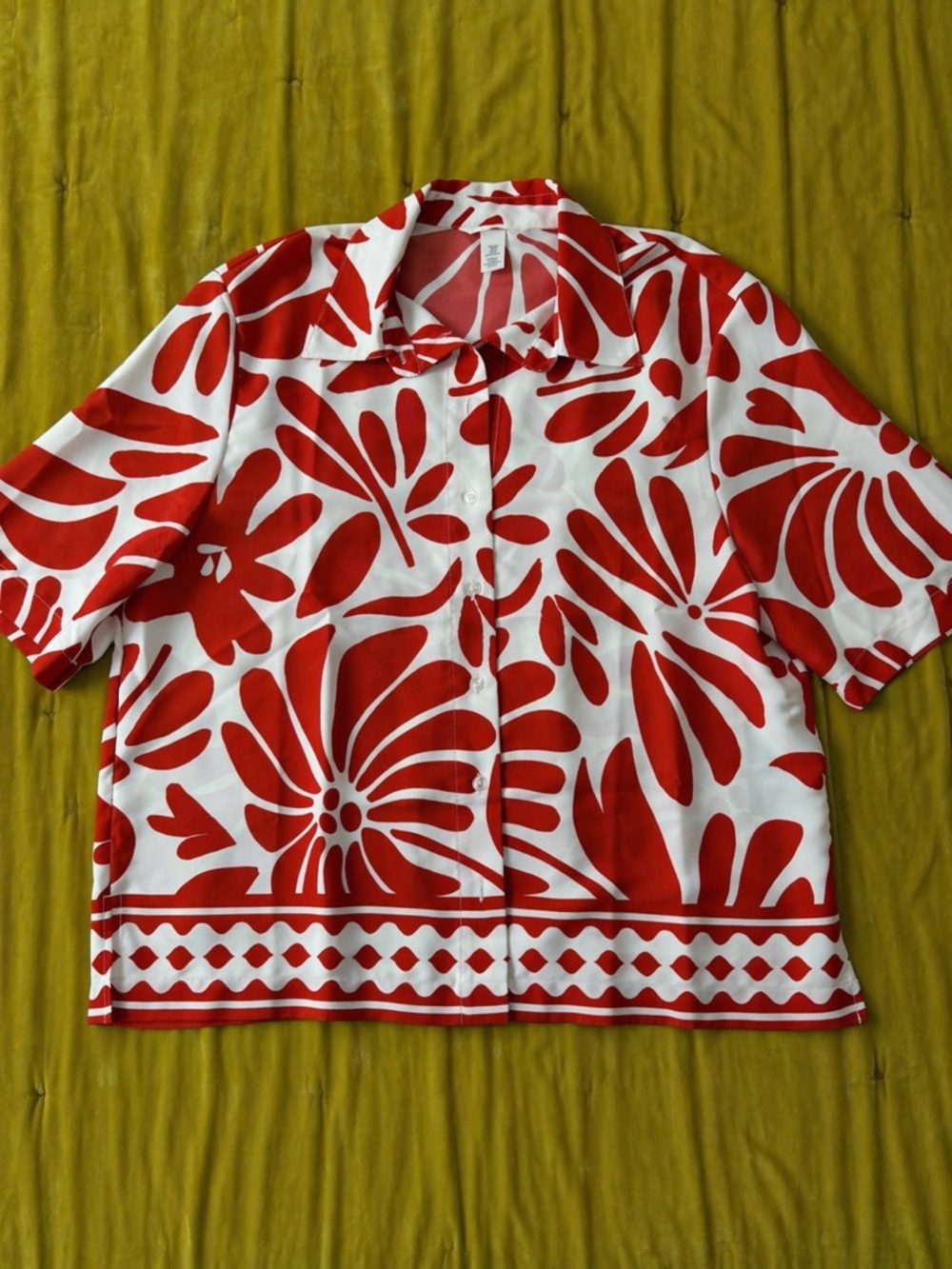 H&M Red and White Abstract Floral Button-Up